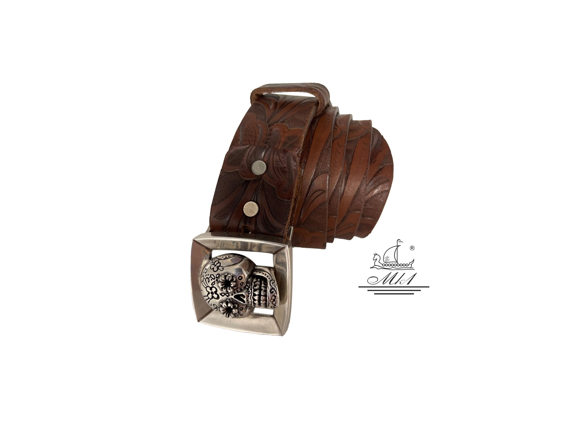 Handmade casual leather belt in brown colour with flower design.100871/40BR/LD