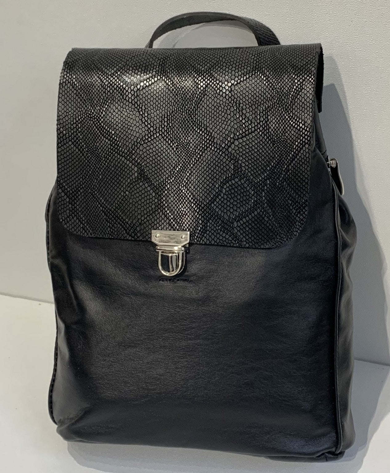 Elpiniki - soft black leather backpack with bordo snake design WT/TYM