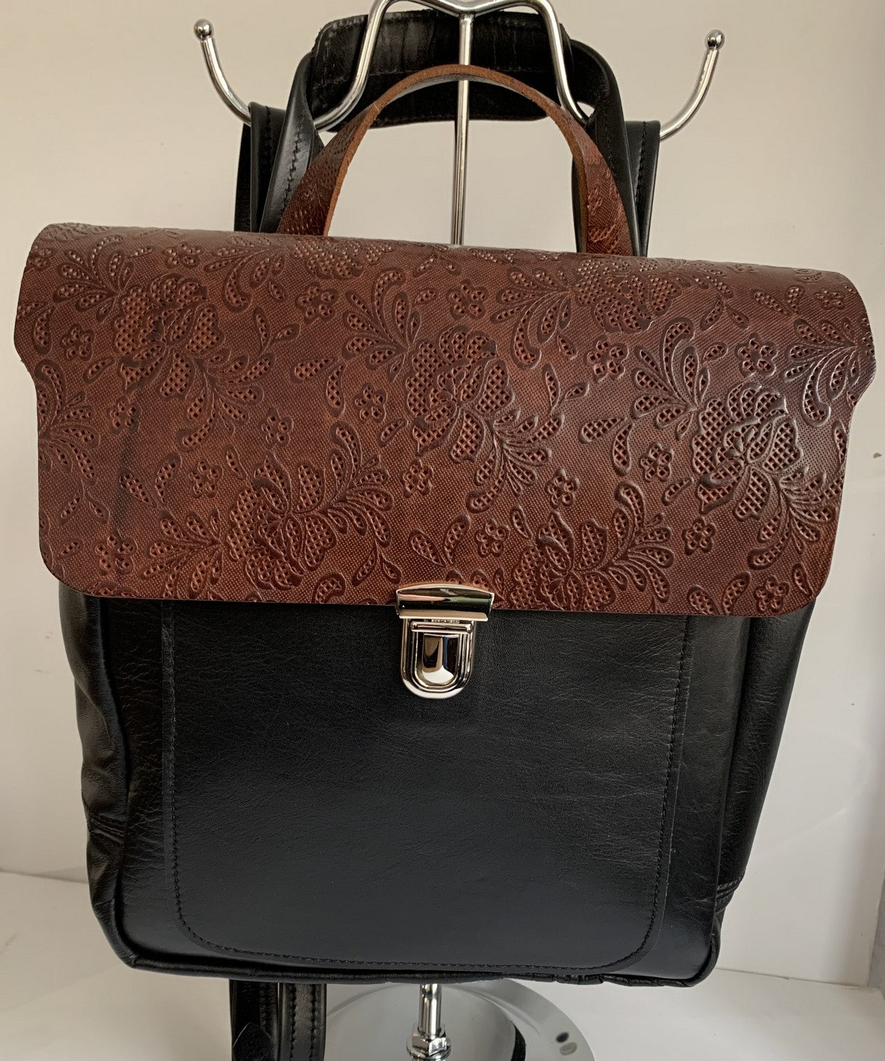 Elektra - soft black leather backpack with brown flower design WT/283M