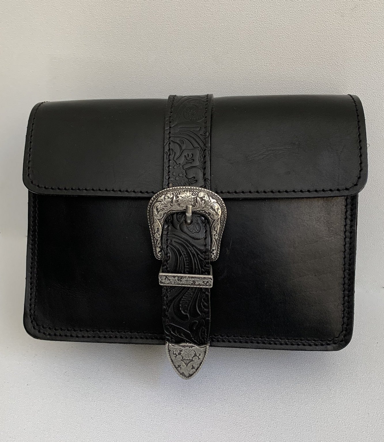 Kalypso" - small crossbody bag handcrafted from natural black leather with flower details WT/55F2FM2