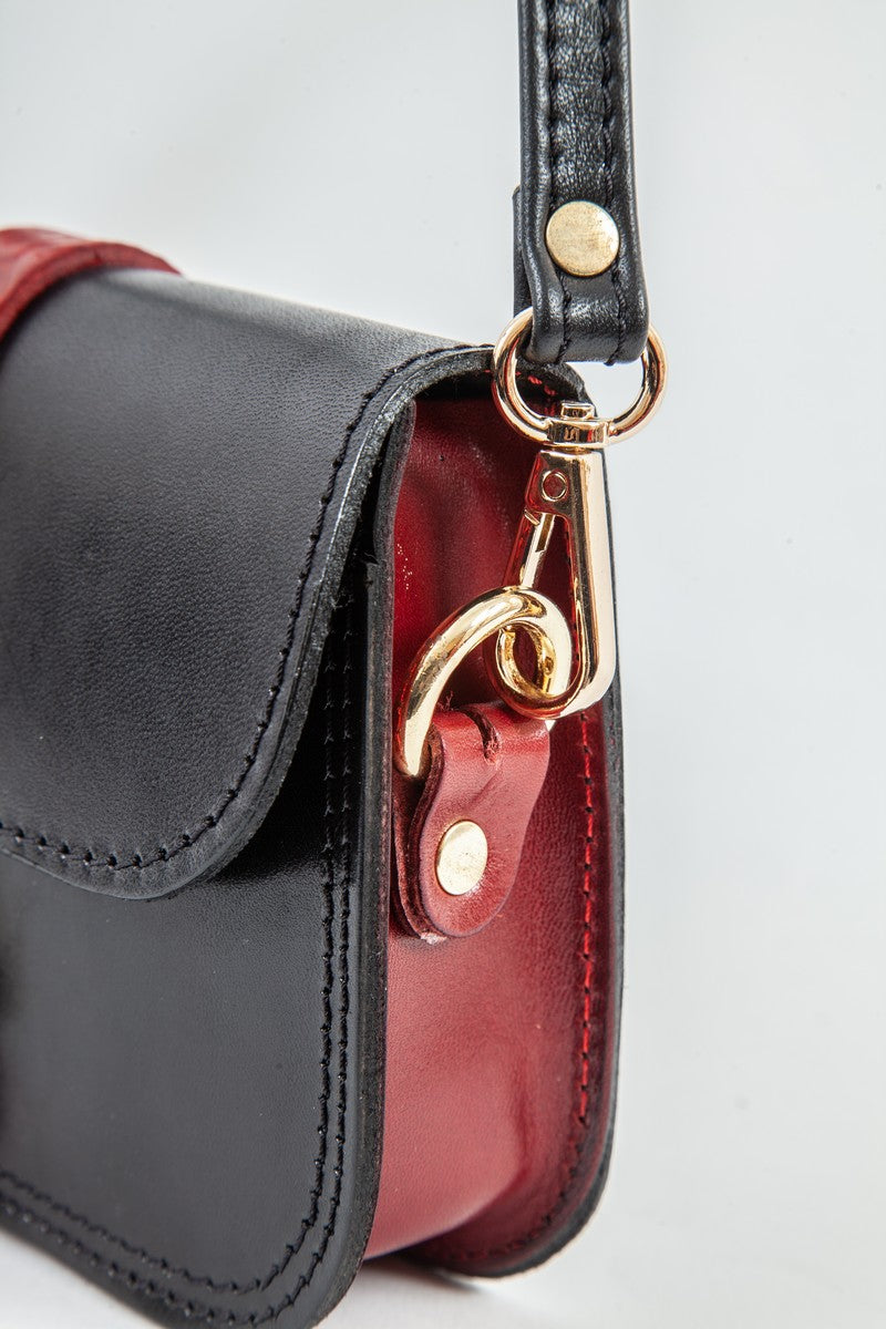 LEATHER BAG WT/55.LE.M.KK.LL