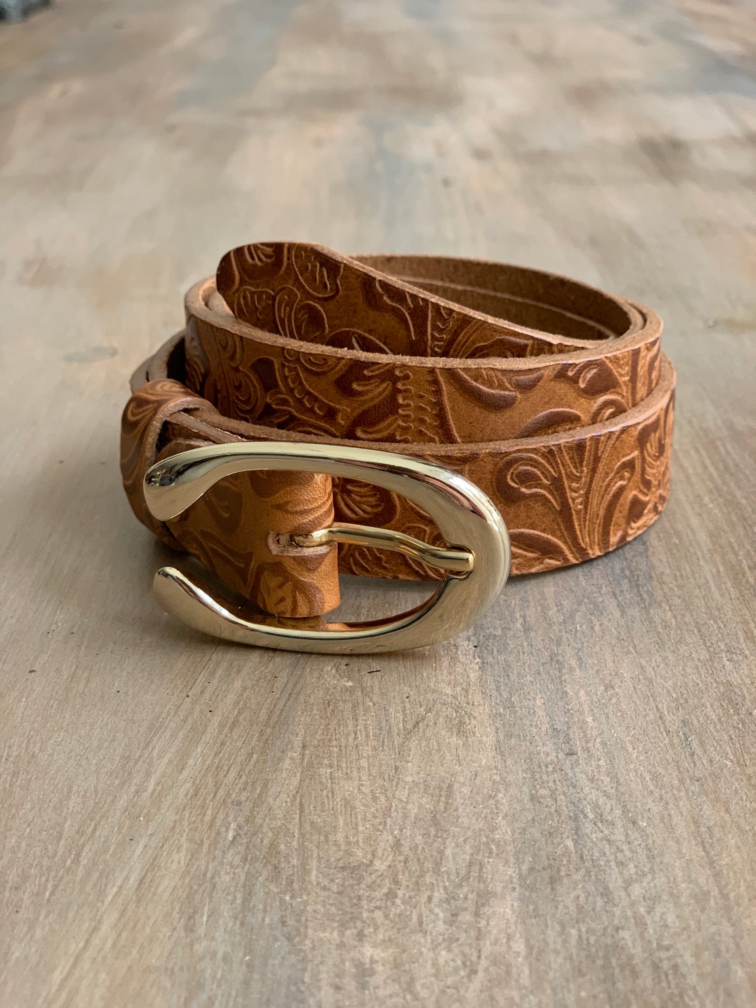 Women's thin belt handcrafted from light brown natural leather with flower design WB101294/25L