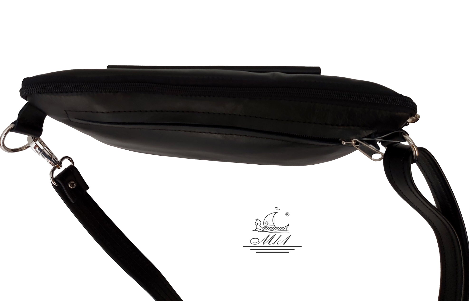 Leather handcrafted waist bag. mp2