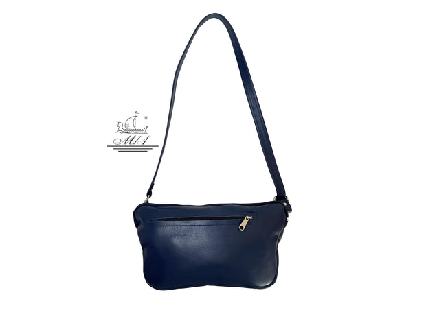 Leather handcrafted waist bag. mp2-b