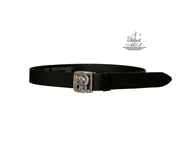 Handmade casual leather belt in black colour.100871/40B