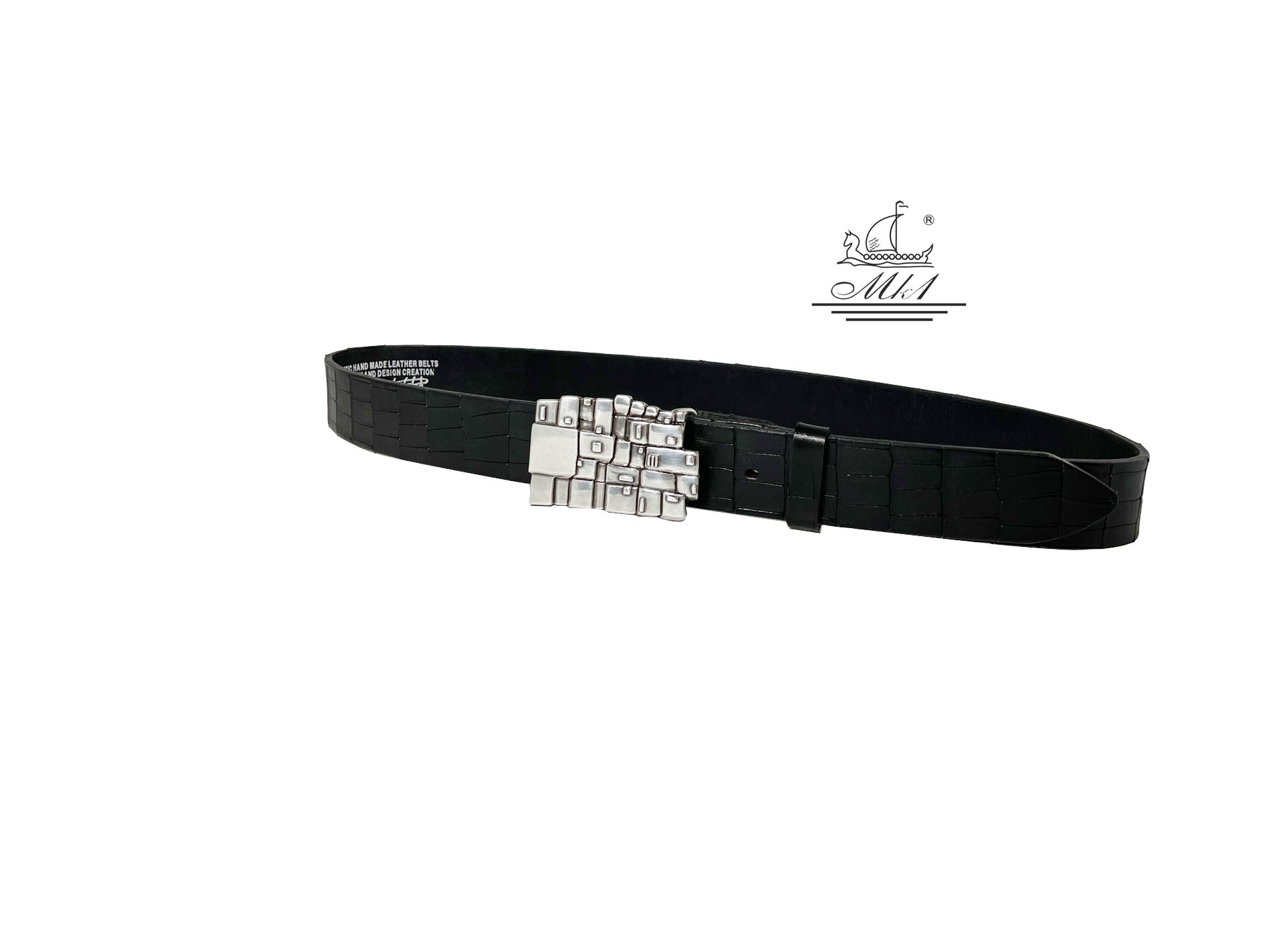 Unisex 4cm wide belt handcrafted from black leather with croco design . 100881/40B/KR