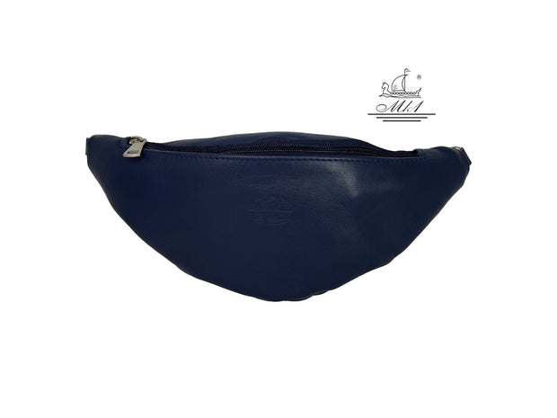 Leather handcrafted waist bag. mp1-b8