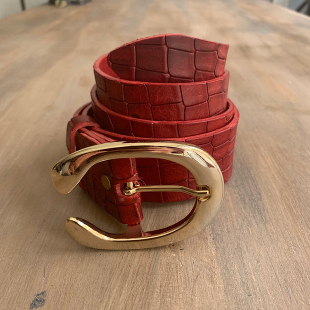 Women's 4cm wide belt handcrafted from red natural leather with croco design WB101294/40GKR