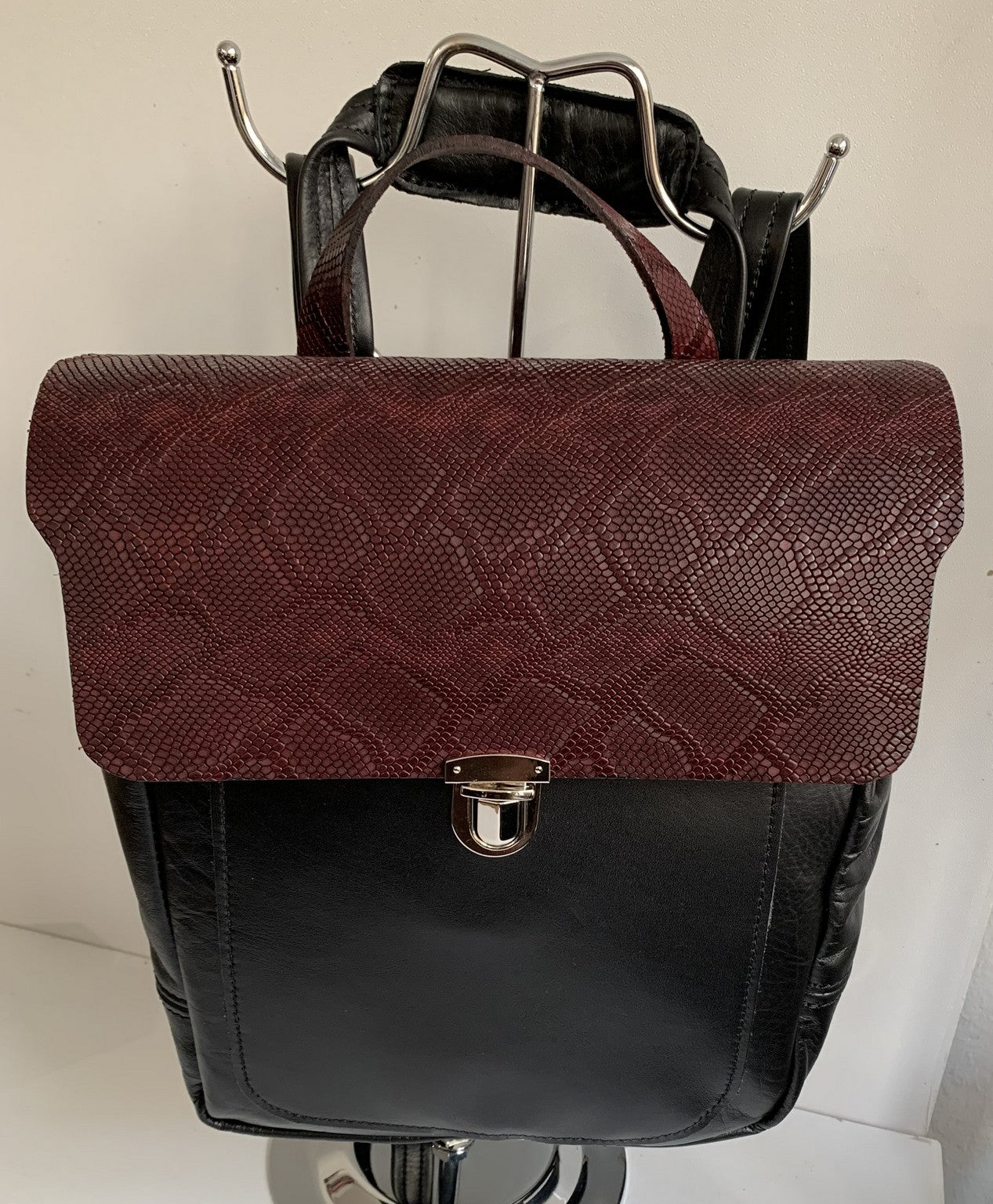 Elektra - soft black leather backpack with brown flower design WT/283M