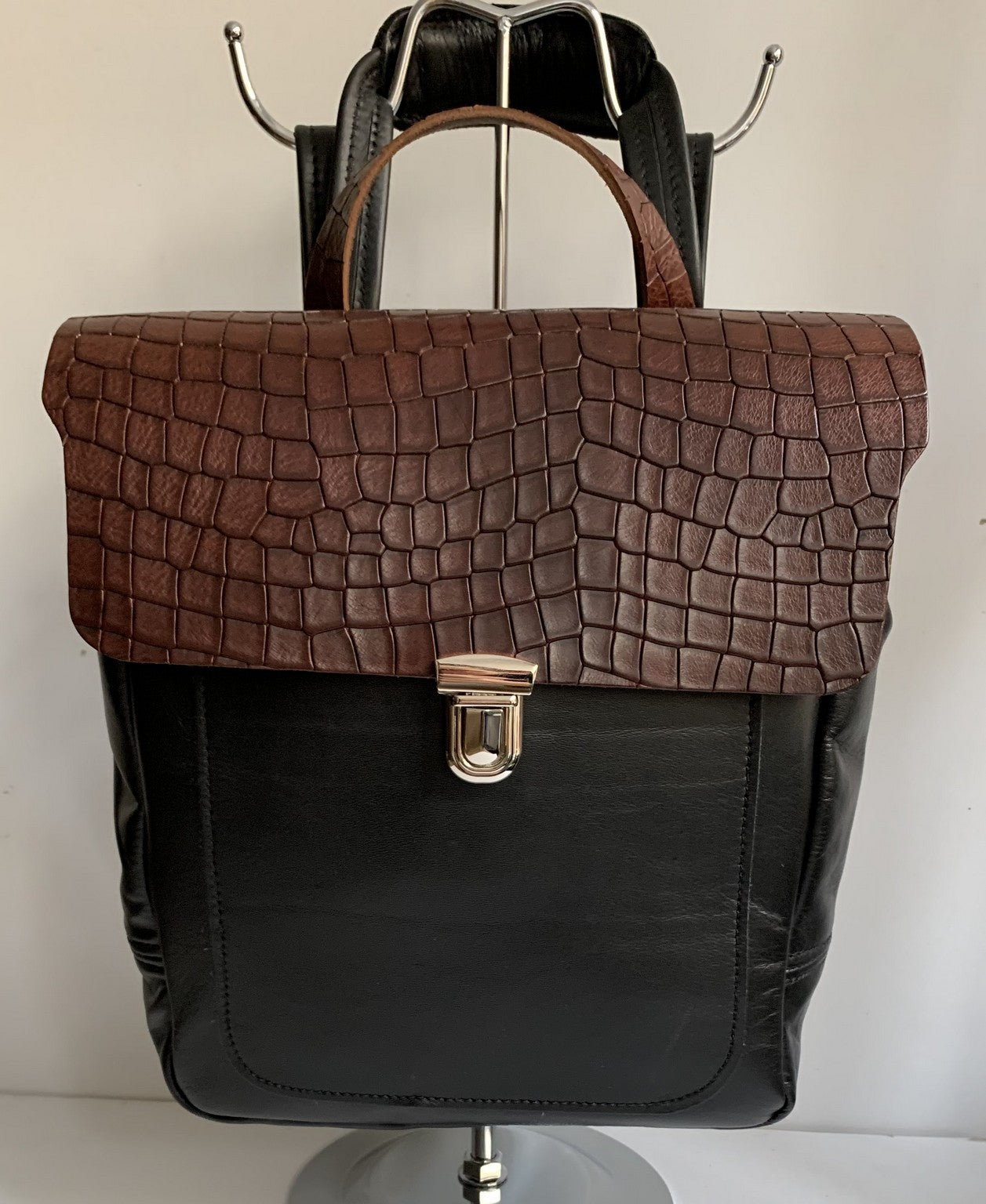 Elektra - soft black leather backpack with brown flower design WT/283M