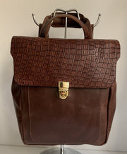 Elektra - Pullup brown leather backpack with snake design WT/283K