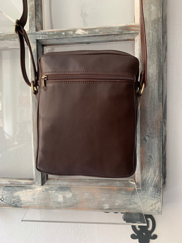 "Iason" - midsize men's crossbody bag handcrafted from soft brown leather WT/AN2K