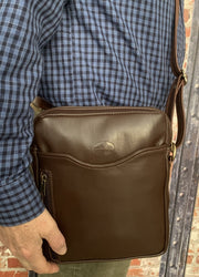 "Iason" - midsize men's crossbody bag handcrafted from soft brown leather WT/AN2K