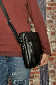 "Iason" - midsize men's crossbody bag handcrafted from soft black leather WT/AN2M