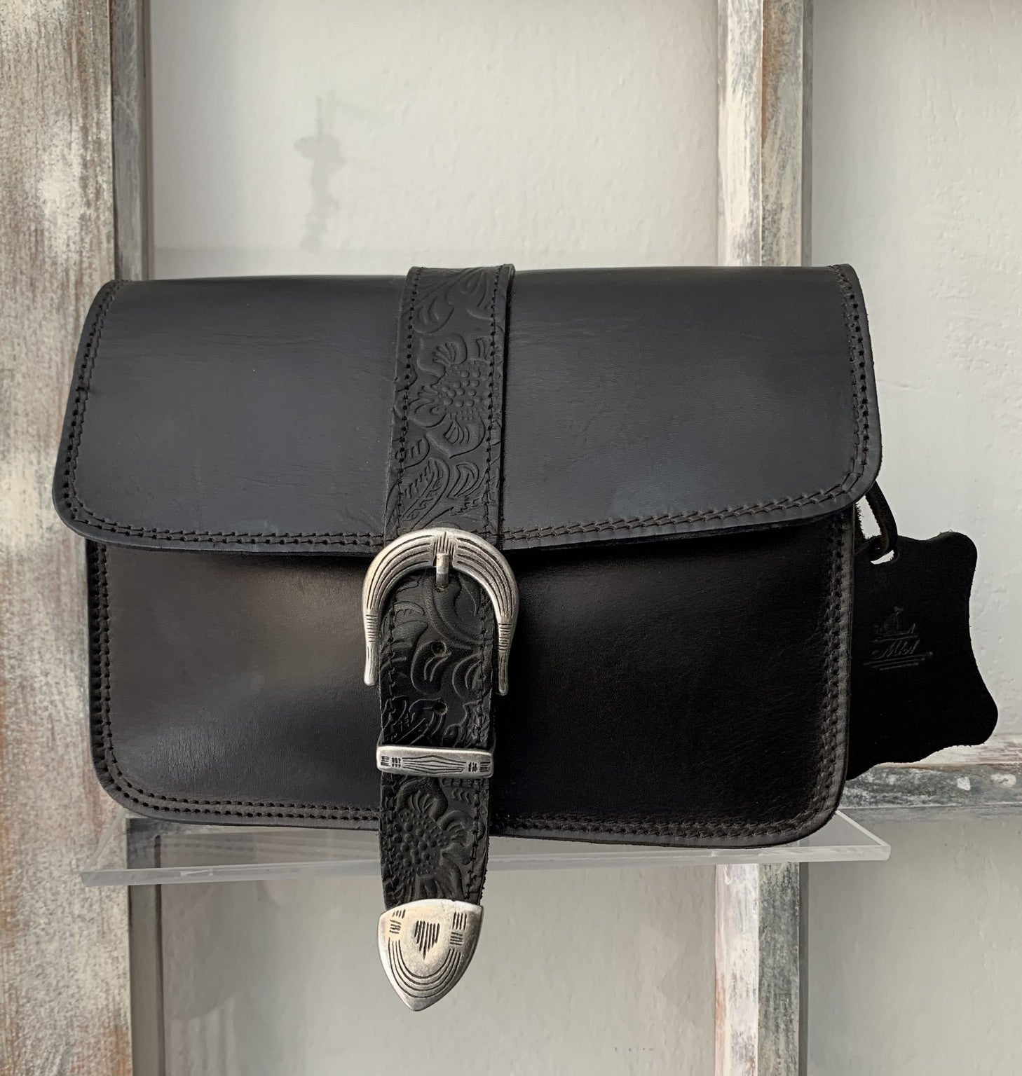 "Kalypso" - small crossbody bag handcrafted from natural black leather with flower details WT/55F2FM