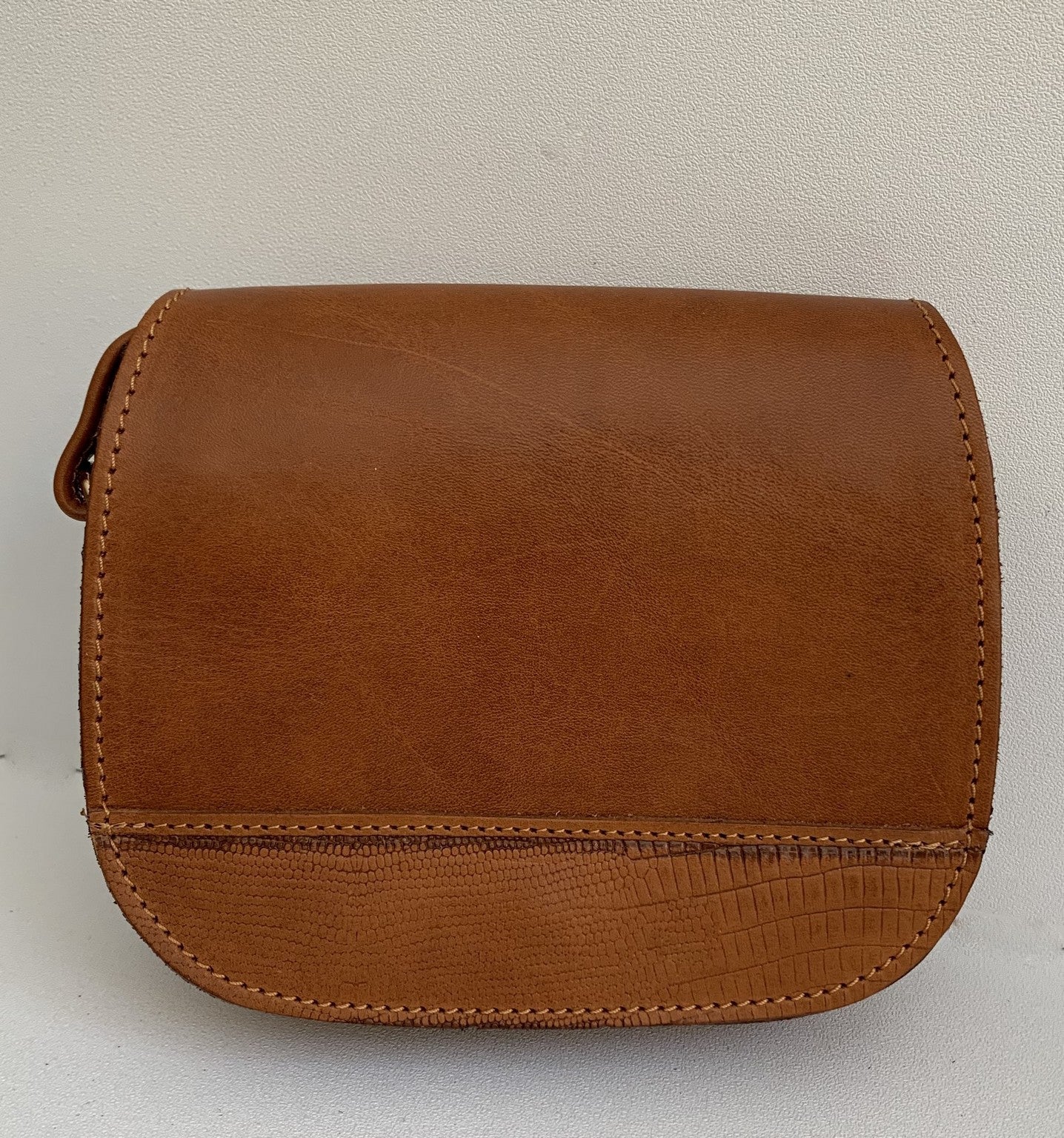 "Fedra" - small crossbody bag handcrafted from natural light brown leather WT/60T